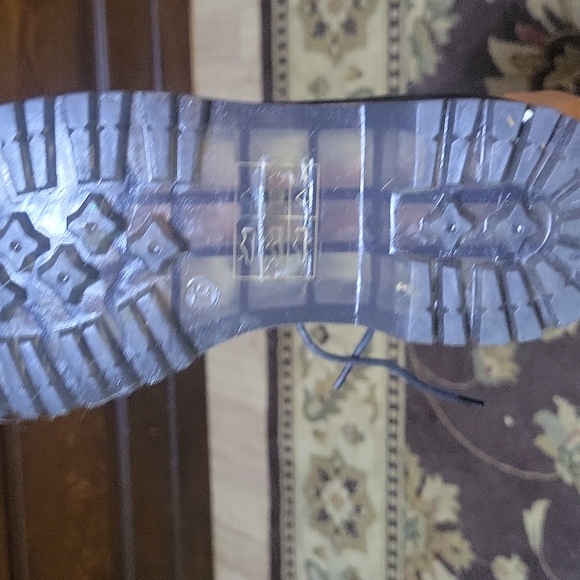 Silver nwot combat style boots - Picture 3 of 5